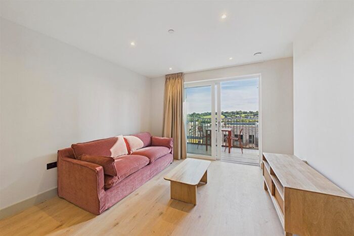 1 Bedroom Flat To Rent In The Draper, London, NW9