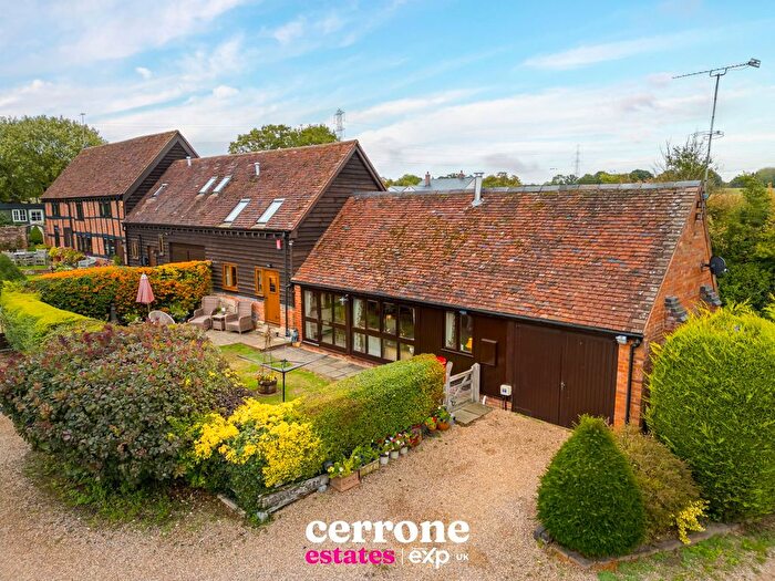 2 Bedroom Barn Conversion For Sale In Edgioake Barn, Edgioake Lane, Astwood Bank, B96
