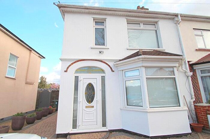 3 Bedroom Semi-Detached House To Rent In St Marys Lane, Upminster, Essex, RM14