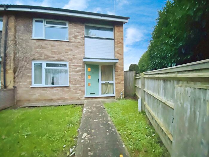 2 Bedroom Semi-Detached House To Rent In Evenlode, Banbury, Oxfordshire, OX16