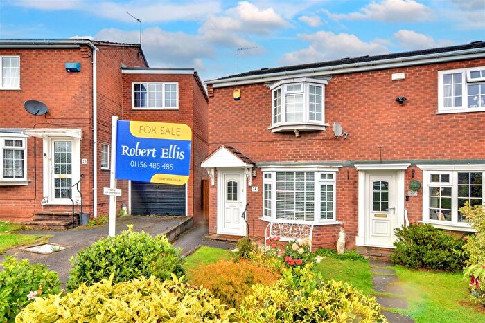 2 Bedroom End Of Terrace House For Sale In Canonbie Close, Arnold, Nottingham, NG5