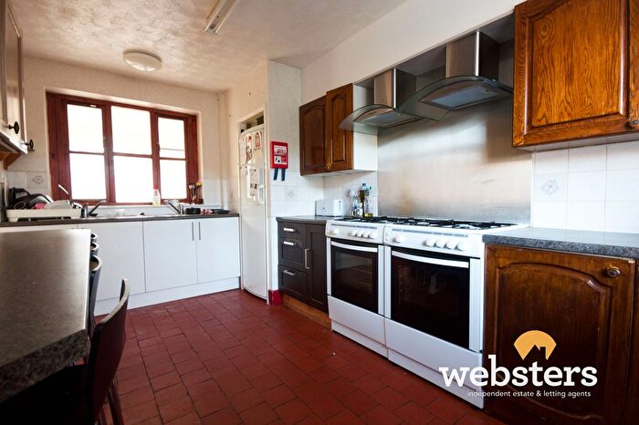 6 Bedroom Detached House To Rent In Wakefield Road, Norwich, NR5