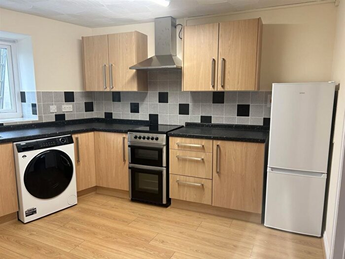 2 Bedroom Flat To Rent In High Street, Narberth, SA67