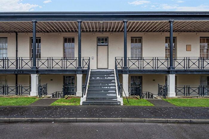 1 Bedroom Flat For Sale In St. Georges Walk, Gosport, PO12