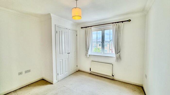 2 Bedroom Flat For Sale In George Williams Way, Colchester, CO1