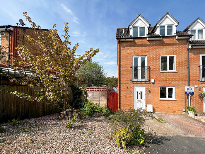 5 Bedroom House To Rent In The Elms, Staple Hill, BS16