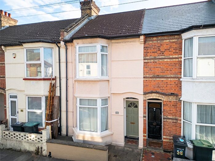 2 Bedroom Terraced House For Sale In Havelock Road, Gravesend, Kent, DA11