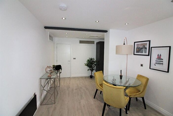 2 Bedroom Apartment For Sale In City Bridge Apartments, Glovers Court, Preston, PR1