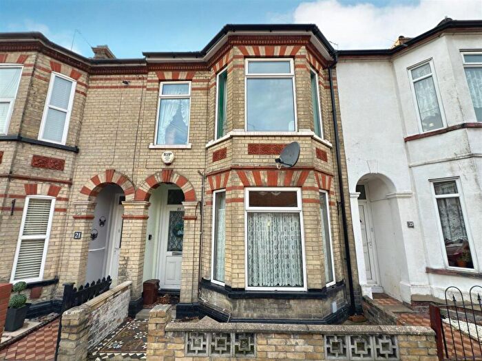 3 Bedroom Terraced House For Sale In Beresford Road, Lowestoft, Suffolk, NR32