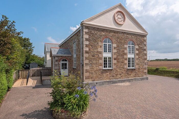 3 Bedroom Flat For Sale In Illogan Downs, Redruth, TR15