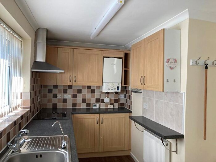 2 Bedroom Flat To Rent In Tessall Lane, Rednal, Birmingham, B31