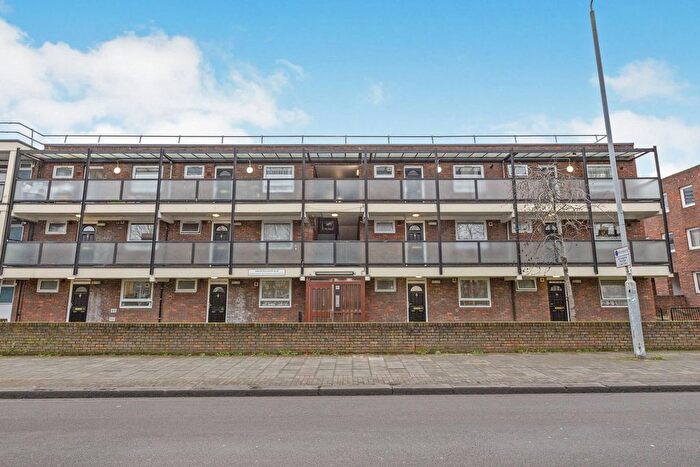 1 Bedroom Flat For Sale In East India Dock Road, London, E14