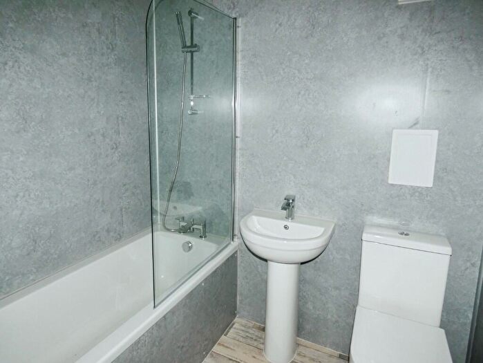 1 Bedroom Flat To Rent In Garven Road, Stevenston, Ayrshire, KA20