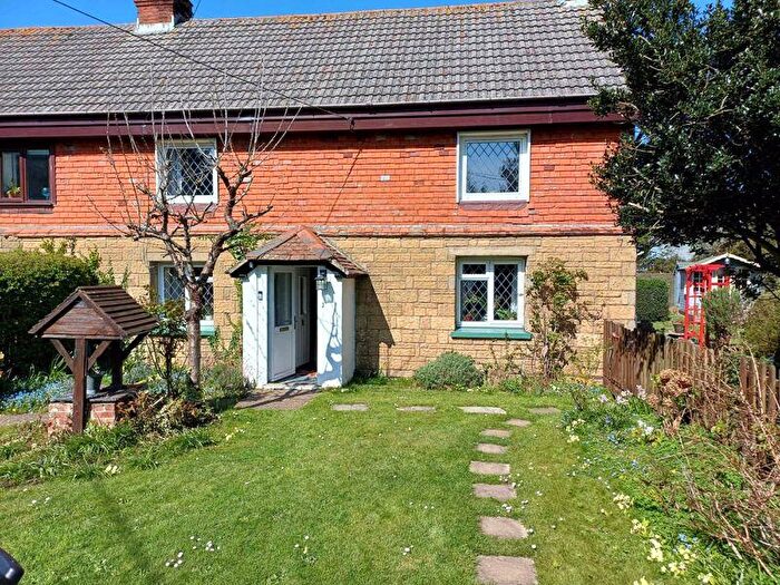 3 Bedroom Cottage For Sale In Branstone, Sandown, PO36