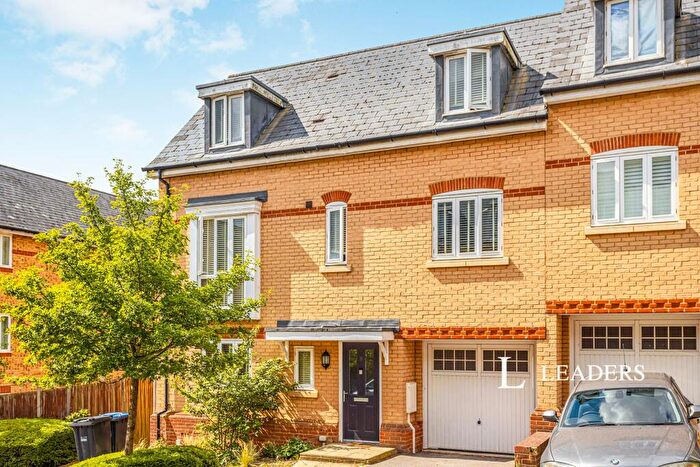 3 Bedroom End Of Terrace House To Rent In Chapman Way, Southdowns Park, RH16