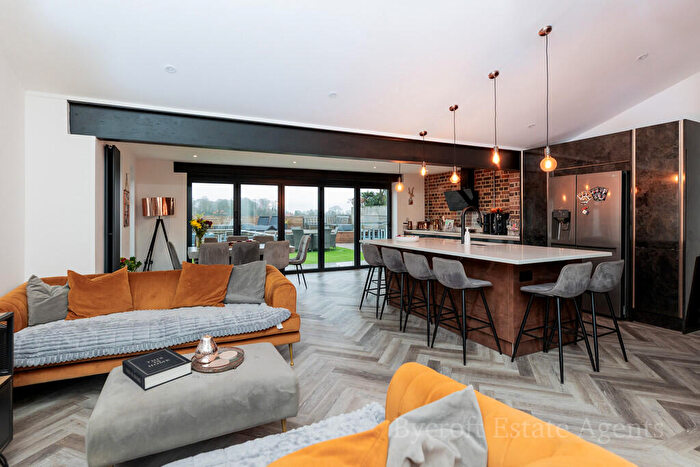 4 Bedroom Detached Bungalow For Sale In Station Road, Ormesby, NR29