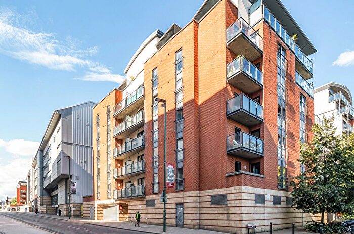 2 Bedroom Flat For Sale In Oliver Road, London, E10