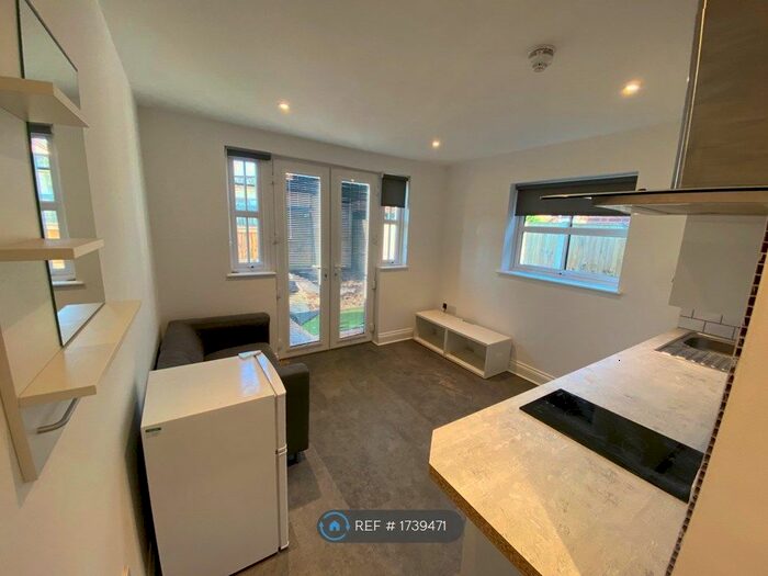 1 Bedroom Flat To Rent In Salisbury Road, Norfolk, NR1