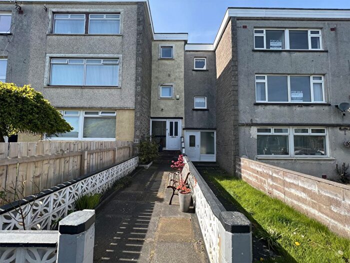 3 Bedroom Maisonette For Sale In Chapelhill Mount, Ardrossan, KA22