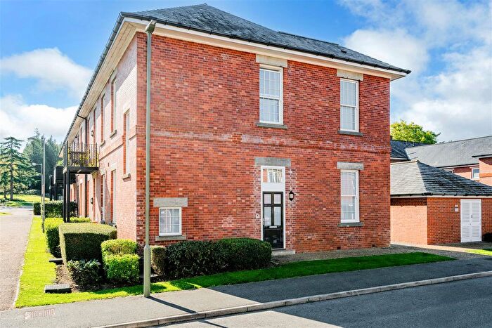 2 Bedroom Flat For Sale In Glanville Way, Epsom, KT19