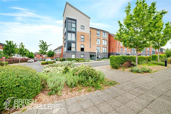 1 Bedroom Flat For Sale In Woolhampton Way, Reading, Berkshire, RG2
