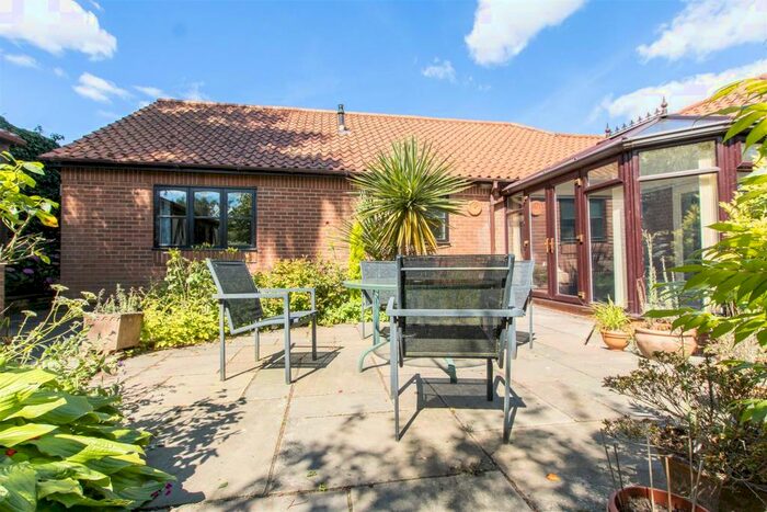 5 Bedroom Detached Bungalow To Rent In Main Street, Woodborough, Nottingham, NG14