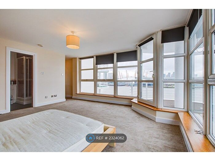 3 Bedroom Flat To Rent In Manchester Road, London, E14