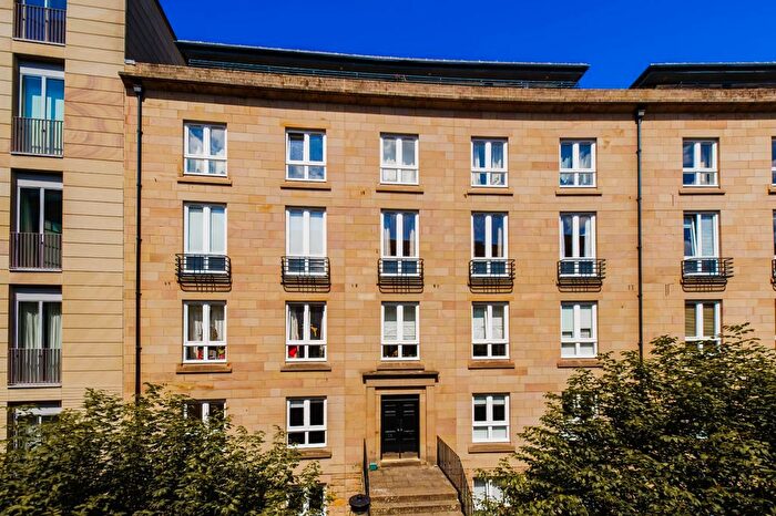 2 Bedroom Flat For Sale In / Fettes Row, New Town, Edinburgh, EH3