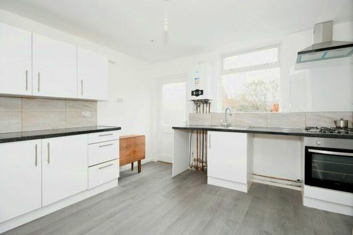 2 Bedroom End Of Terrace House To Rent In Newton Street, Mansfield, NG18