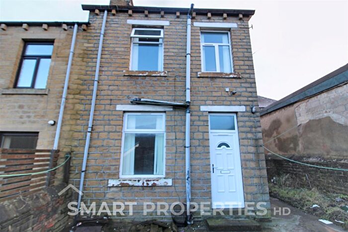 2 Bedroom End Of Terrace House To Rent In Springdale Street, Huddersfield, HD1