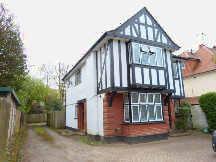 1 Bedroom Flat To Rent In Lichfield Grove, London, N3