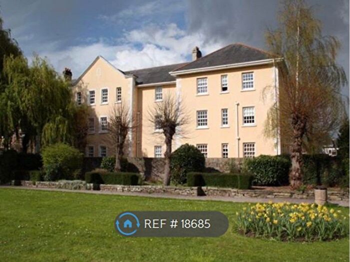 2 Bedroom Flat To Rent In Benedict Court, Abergavenny, NP7