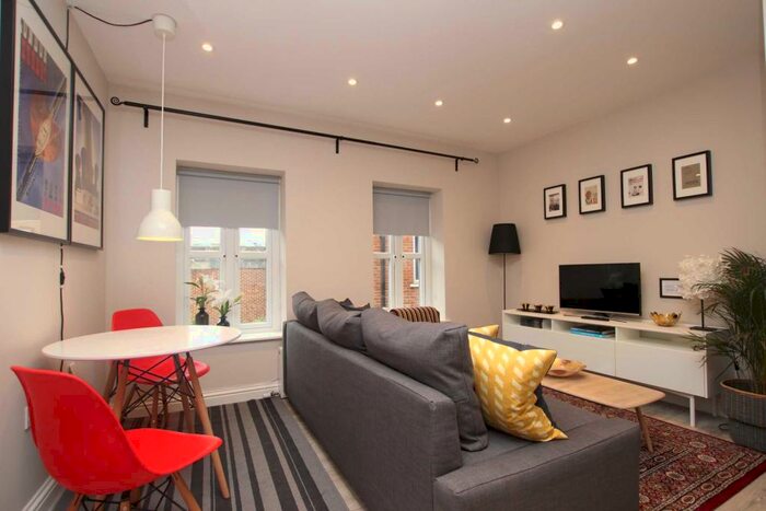 1 Bedroom Apartment To Rent In Flat Southampton Street, RG1
