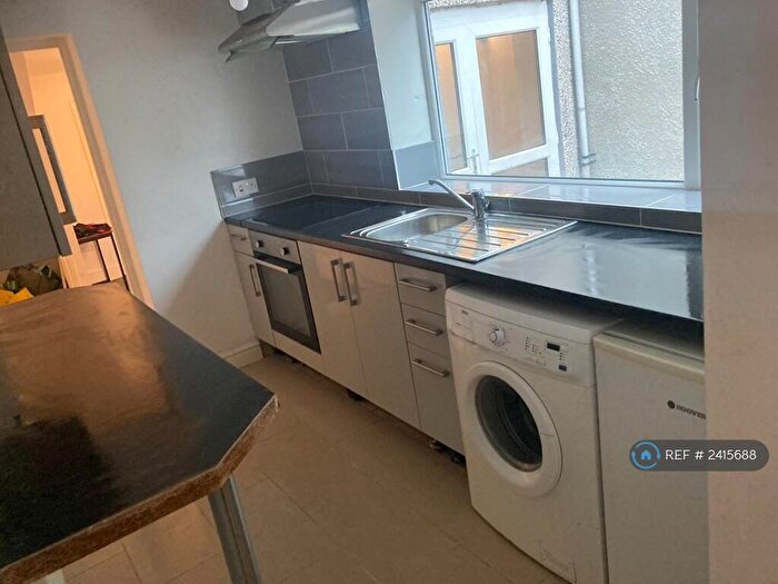 2 Bedroom Flat To Rent In Bethel Road, Bristol, BS5