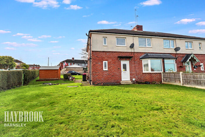 3 Bedroom Semi-Detached House For Sale In Knollbeck Lane, Brampton, S73