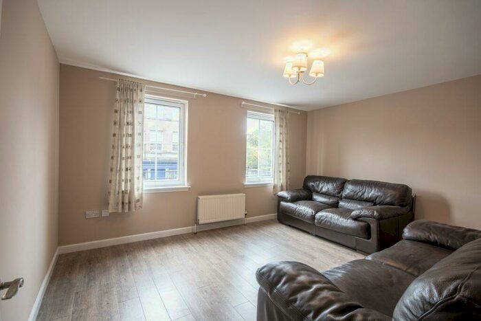 2 Bedroom Flat To Rent In L &# South Fort Street, Edinburgh, EH6