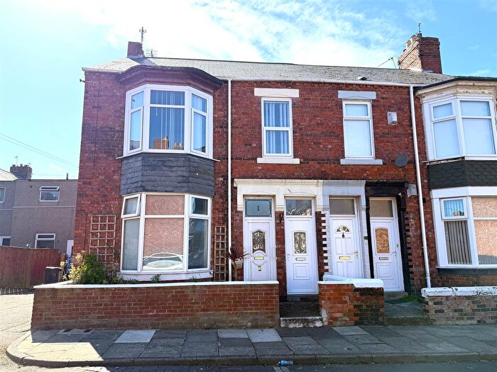 2 Bedroom Flat For Sale In Handel Street, South Shields, NE33