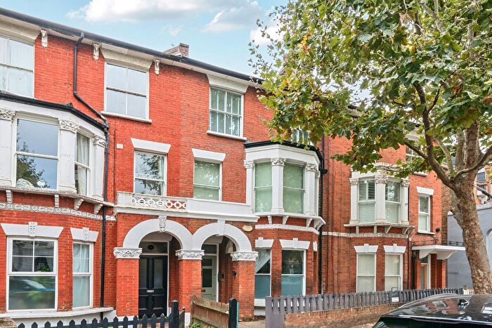 1 Bedroom Flat For Sale In East Dulwich Grove, London, SE22