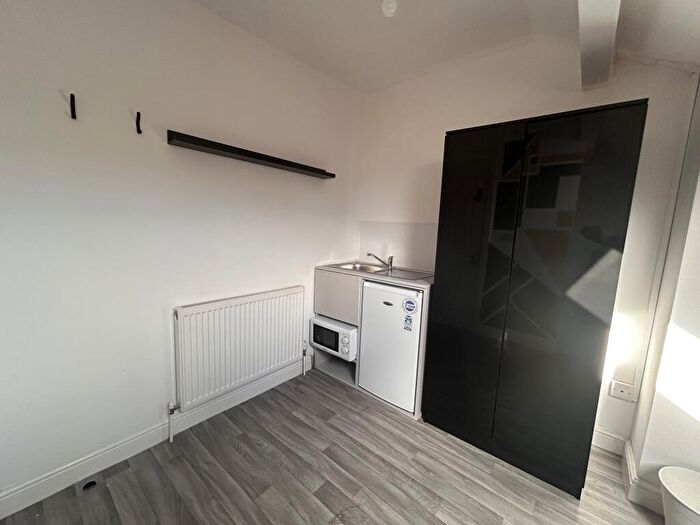 1 Bedroom House To Rent In Vickers Road Sheffield, S5