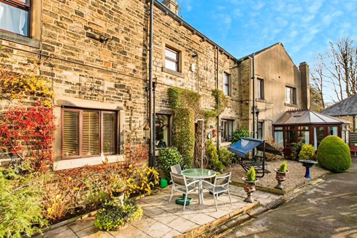 4 Bedroom Character Property For Sale In Master Lane, Halifax, HX2