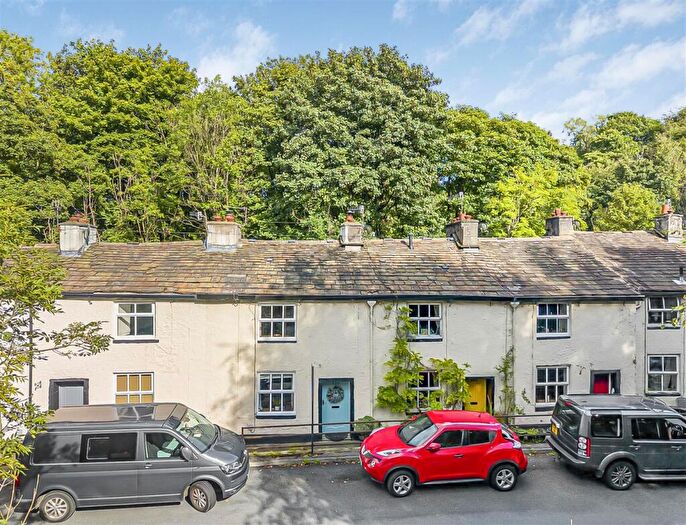 1 Bedroom Terraced House For Sale In Holcombe Road, Rossendale, BB4