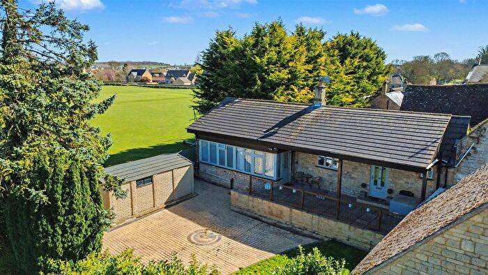 2 Bedroom Detached House For Sale In , Stamford Road, Weldon, NN17