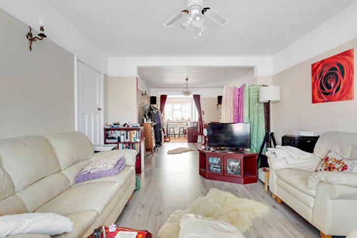 3 Bedroom House To Rent In Chipstead Gardens, London, NW2