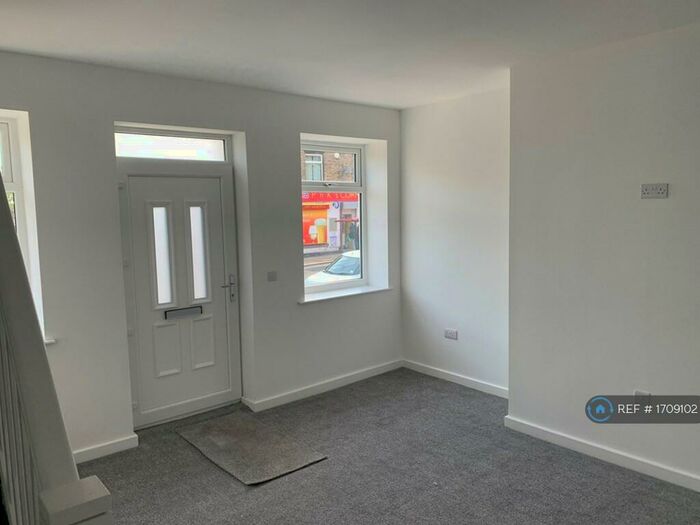 2 Bedroom Semi-Detached House To Rent In Huddersfield Road, Wyke, Bradford, BD12