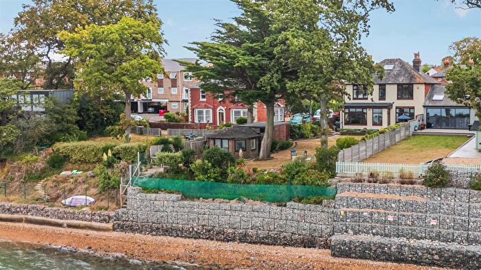 4 Bedroom House For Sale In Manchester Road, Netley Abbey, SO31