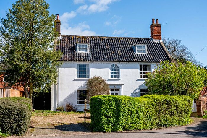 4 Bedroom Detached House For Sale In Church Road, Colkirk, Fakenham, NR21