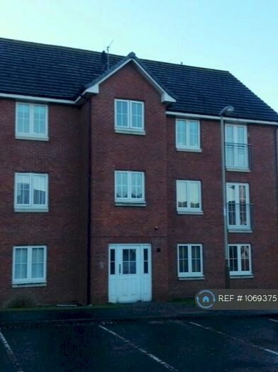 2 Bedroom Flat To Rent In Glenturret Place, Perth, PH1
