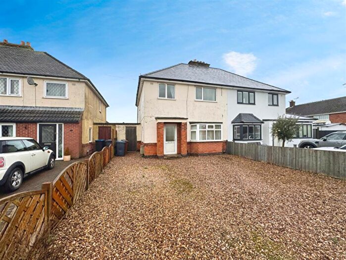 3 Bedroom Semi-Detached House For Sale In Whittington Drive, Ratby, Leicester, LE6