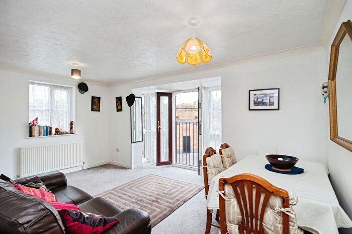 2 Bedroom Flat For Sale In , Tidworth Road, London, E3