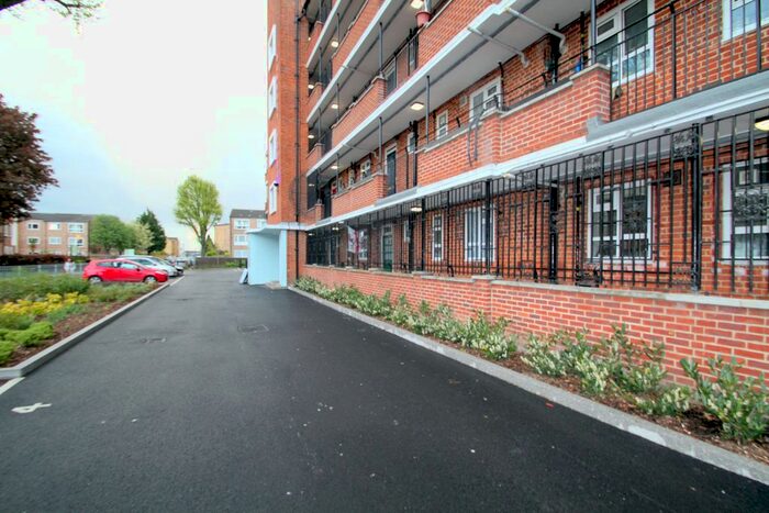 1 Bedroom Flat To Rent In Talwin Street, London, E3